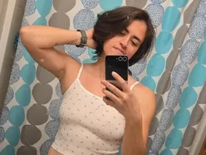 MidwestEmoGirl  live sex cam