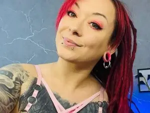 YolandaFisser  live sex cam