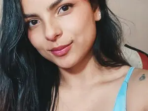 Latina_Rosse  live sex cam