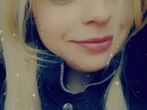 Sweet_girl200  live sex cam