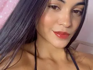 Hottielinsey  live sex cam