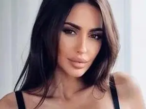Lara_xo  live sex cam