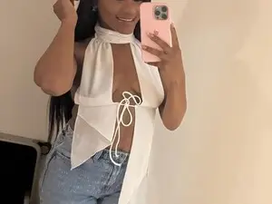 Sophiasmiiths  live sex cam