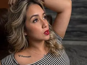 La_venezolana  live sex cam