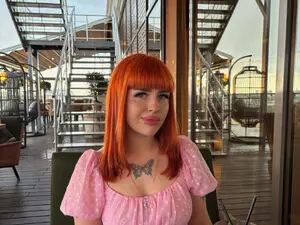VelvetEmber  live sex cam