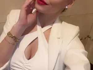 BeLLa_PiXiE  live sex cam