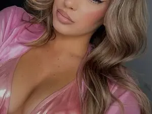 Miaastarr  live sex cam