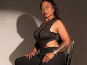 Thaylana_T  live sex cam