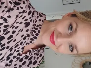 Alicia_Live  live sex cam