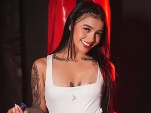 LunaLenox  live sex cam