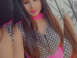 PARADISEQEEN  live sex cam