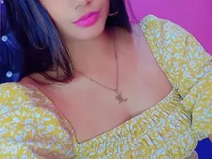 PARADISEQEEN  live sex cam
