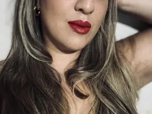 HornywifeBBW  live sex cam