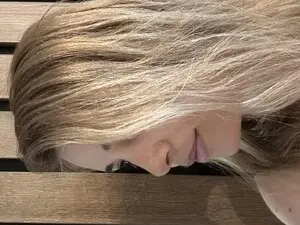 PrettyWomen31  live sex cam