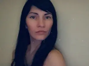 Rosa_lindaa  live sex cam