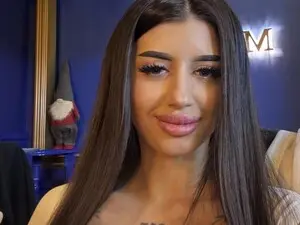 KatelynSparks  live sex cam