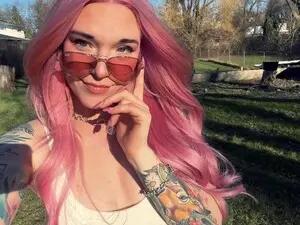 Luubeam  live sex cam