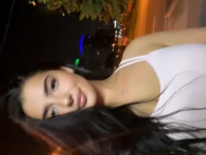 Arielxxx  live sex cam