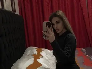 ItsIvyLicious  live sex cam