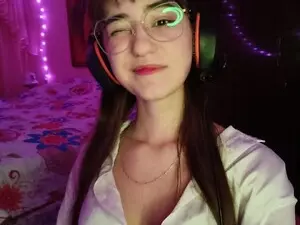 Kira_Bliss  live sex cam