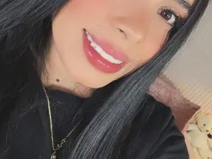 Susan888  live sex cam
