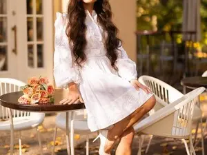 Kamilla_bless  live sex cam