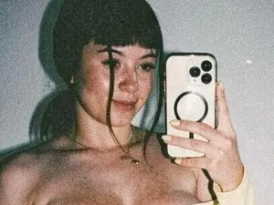 Vp_fullmoon  live sex cam