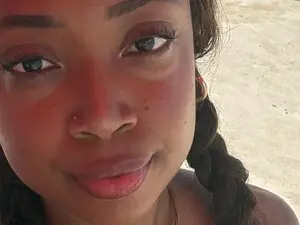 KaliSoKute  live sex cam