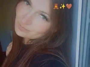 KissAIsabella  live sex cam