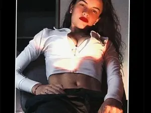 SaraSkinny  live sex cam