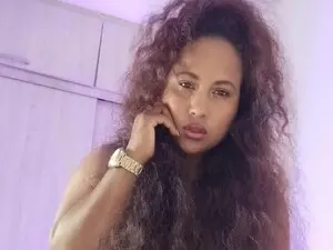 Spicyhanna  live sex cam