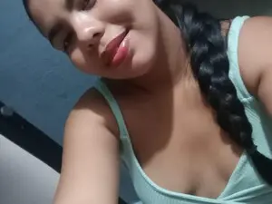Camila_Honne  live sex cam