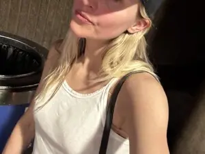 Partygirl1  live sex cam