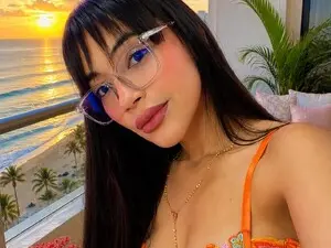 GabbieSkinny  live sex cam