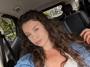 CrystalSilk  live sex cam