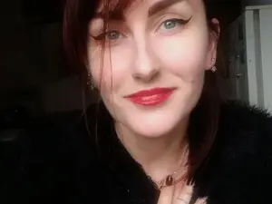 HelenRed  live sex cam
