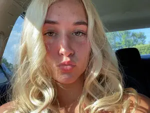 Kaylayoung  live sex cam