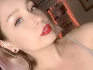 LumaDoll  live sex cam