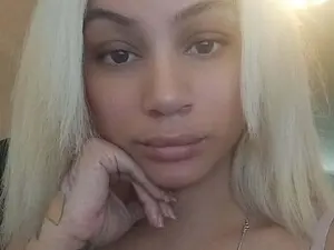 TattedReddl40  live sex cam