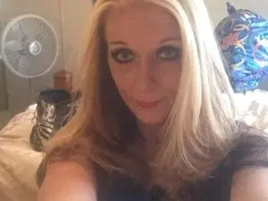 WhisperSparxx  live sex cam