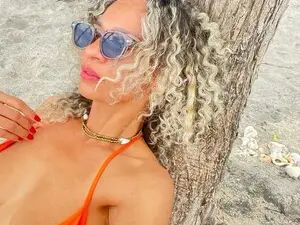 MulataSpencer  live sex cam