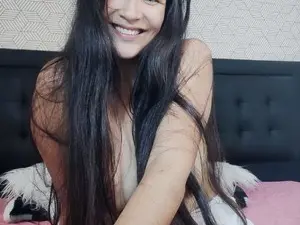 Sweetsmile28  live sex cam