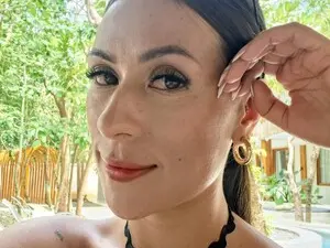 Lauu_luu  live sex cam