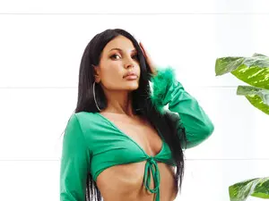 InesBrillante  live sex cam