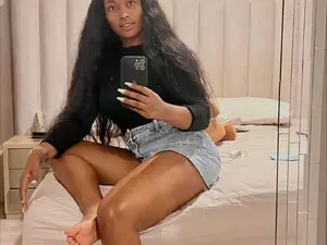 Meganmir1  live sex cam