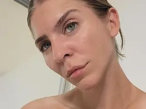 BELLA_  live sex cam