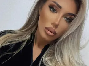 EllieRedd  live sex cam