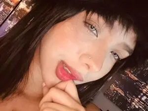 EmmaRouses  live sex cam
