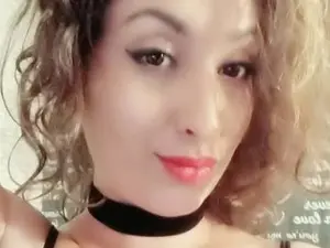 CurlyAna  live sex cam