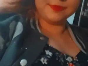 Emeraldlove23  live sex cam